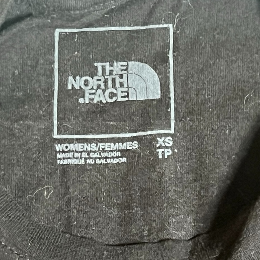The North Face Women's Black Short Sleeve T-Shirt Size XS - Picture 7 of 7